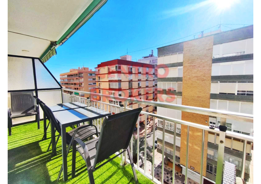Apartament z 3 sypialniami  100m od plaży z widokiem na morze w Cullera, Walencja